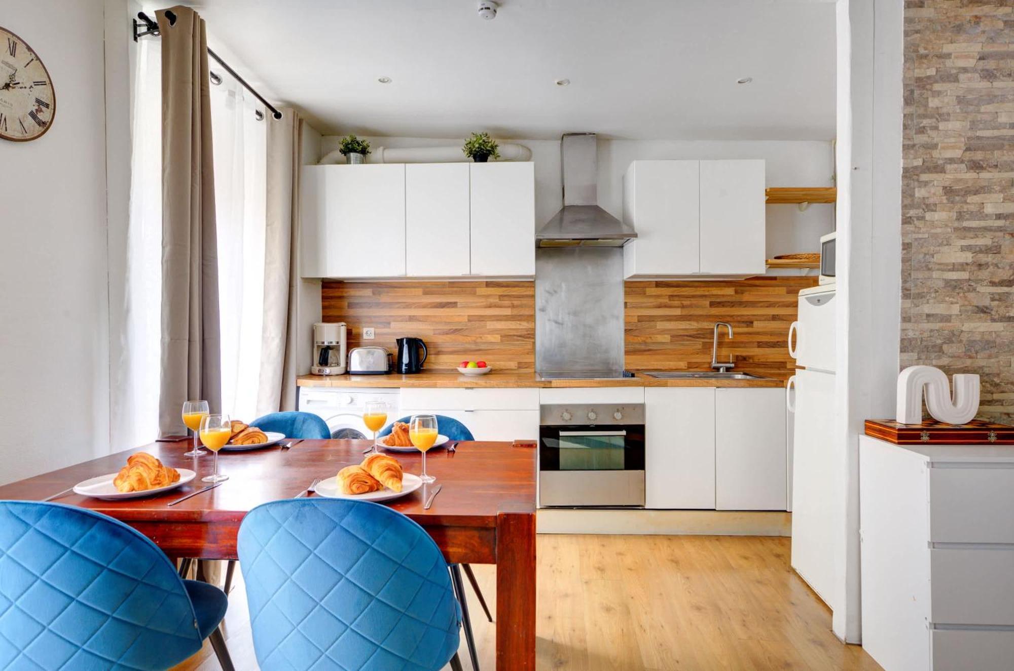 Appartement In The Heart Of Next To Rue Cler - Calm 1br Parijs